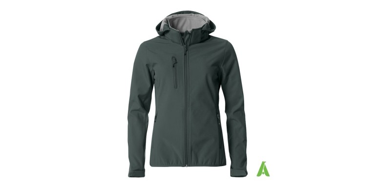 Would you like a softshell jacket with a very special fabric that is breathable, waterproof, stretchy and durable? 