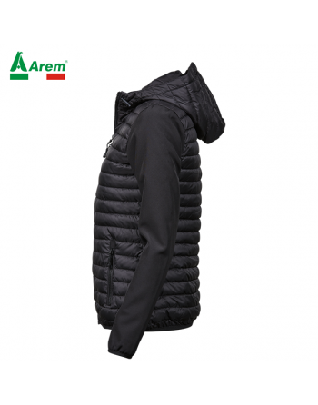 Chaqueta con capucha negra