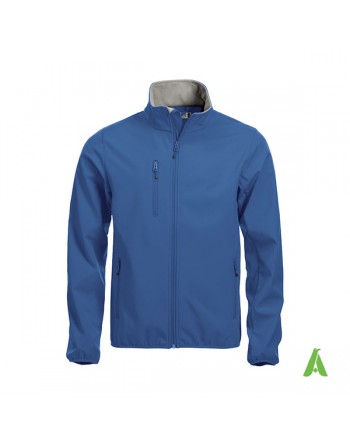 Giacca softshell per uomo colore royal con tessuto triplo strato, ricamo personalizzato per aziende, sport e promozionale.