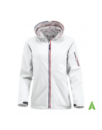 Giacca da donna impermeabile antivento leggera colore bianco, in stile nautico, cappuccio e ricamo personalizzato.