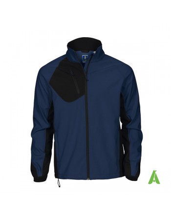 Giacca tecnica softshell blu navy scuro, triplo strato, impermeabile e traspirante con ricamo personalizzato per aziende.