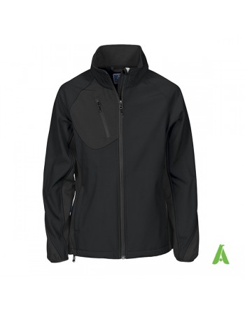Giacca_softshell_donna_nera_triplo_strato_traspirante_impermeabile_personalizzata_per_aziende.