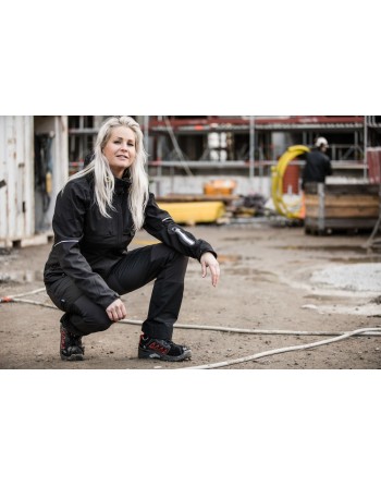 Giacca softshell da donna nera con cappuccio, triplo strato impermeabile e traspirante per aziende e ricamo su misura.