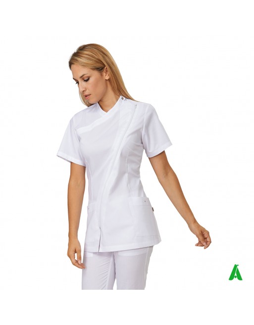 Casacca per beauty & wellness bianca, personalizzabile con ricamo fino a 9 colori.